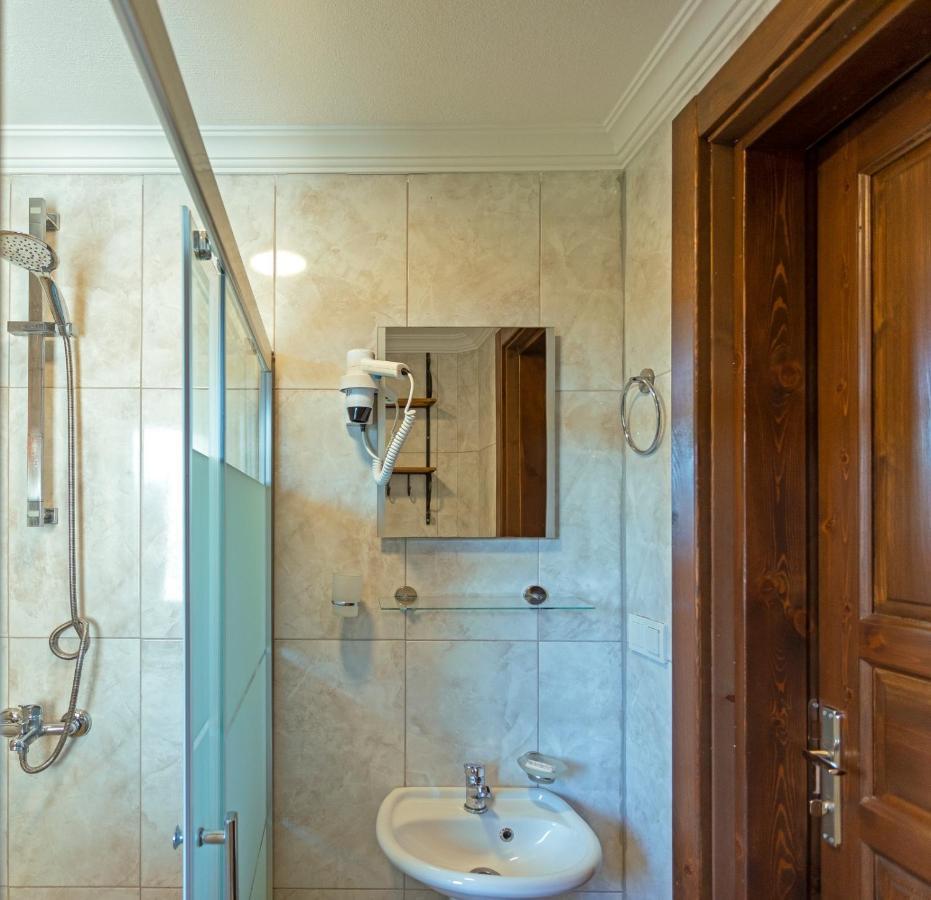 Sandal Hotel Gocek Екстериор снимка